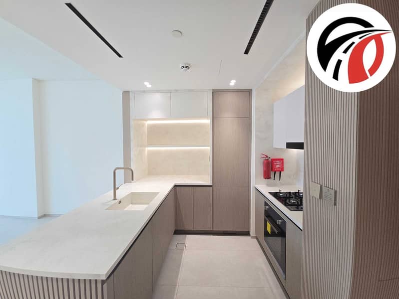 7 1000437925. jpg