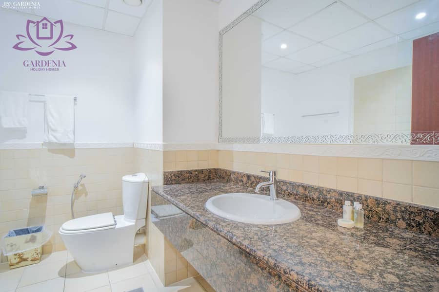 4 Bathroom 1 1. jpg
