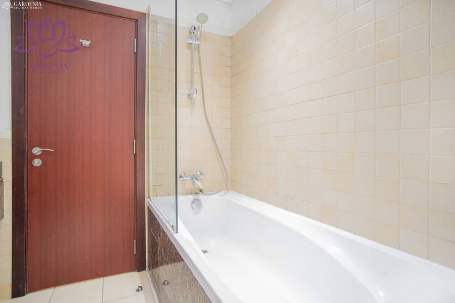 5 Bathroom 1 3. jpg