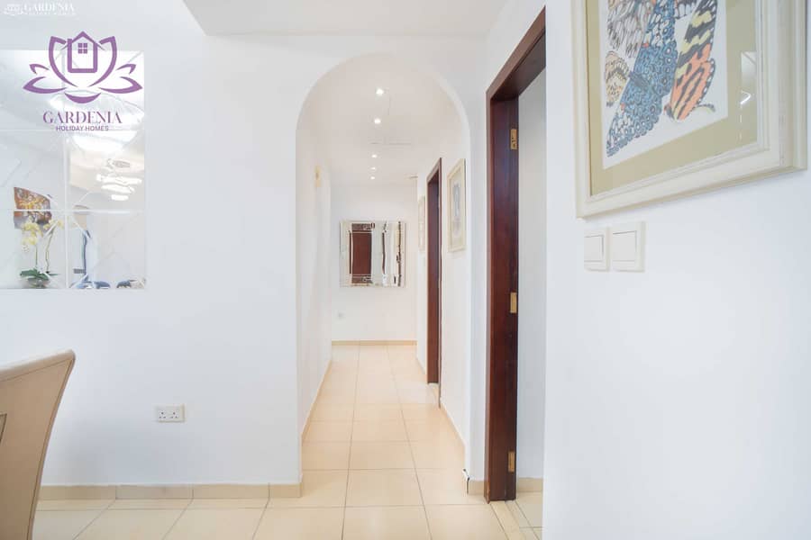 25 Hallway. jpg