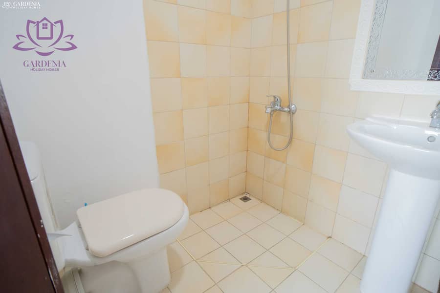 32 Maids Bath 2. jpg