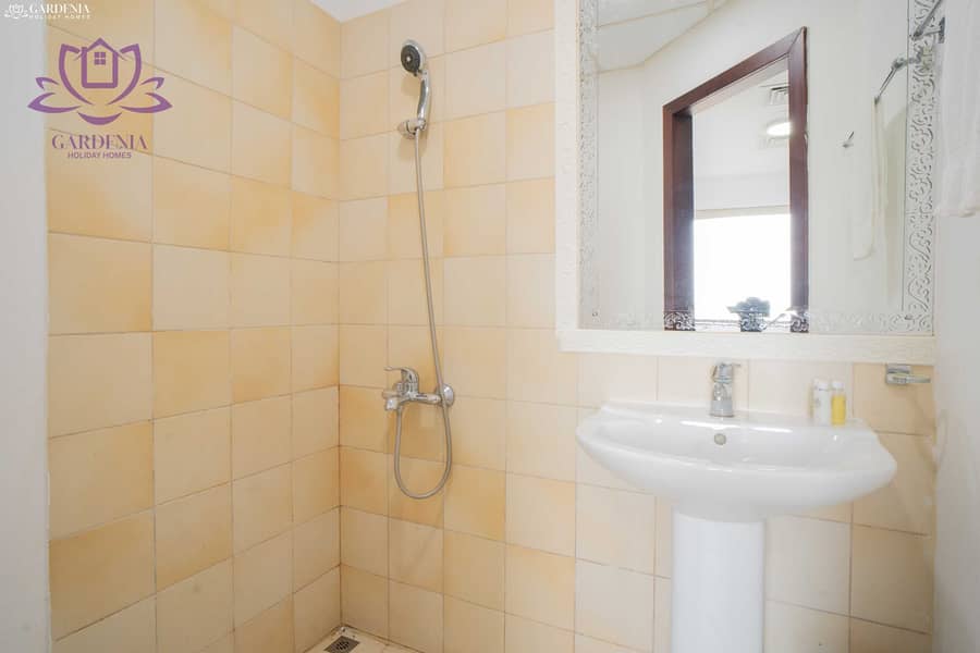 33 Maids Bath. jpg