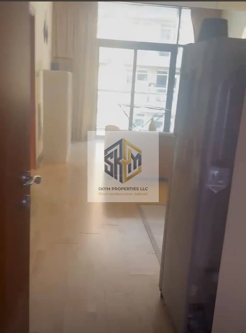 2 picture. jpeg