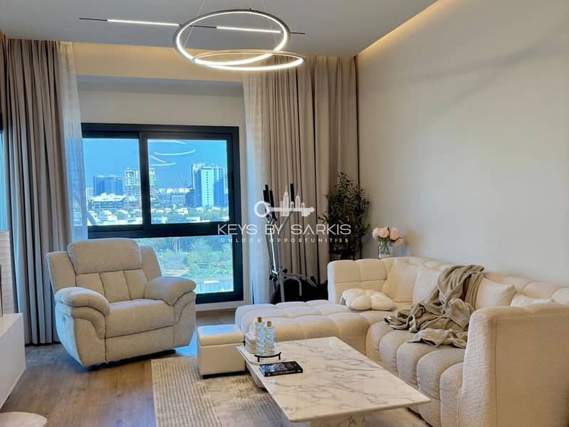 3 03-living-room-window. jpg