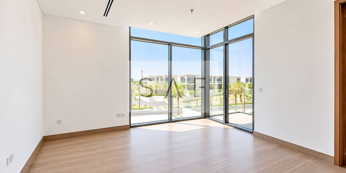 13 Sunlit Modern Room with Villa Views. png