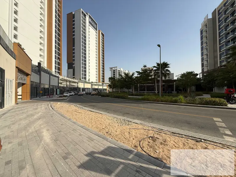 •Investor Deal•Brand New•Just Handed Over•Corner unit•Main Boulevard View•