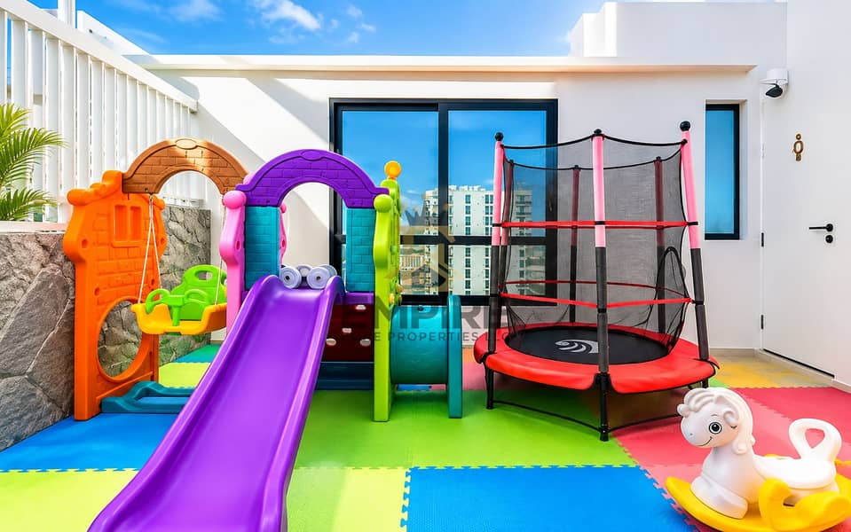 2 Vibrant Rooftop Play Courtyard. png