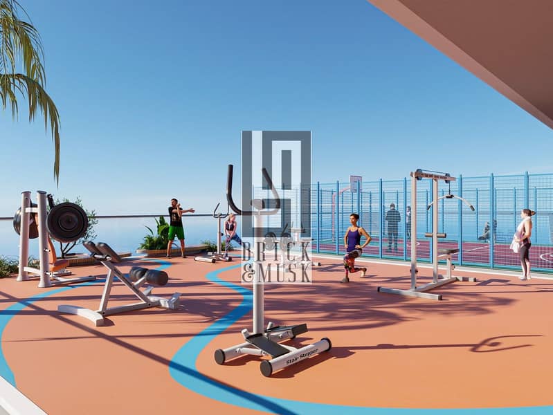14 13_Samana_California_Outdoor_Gym. jpg