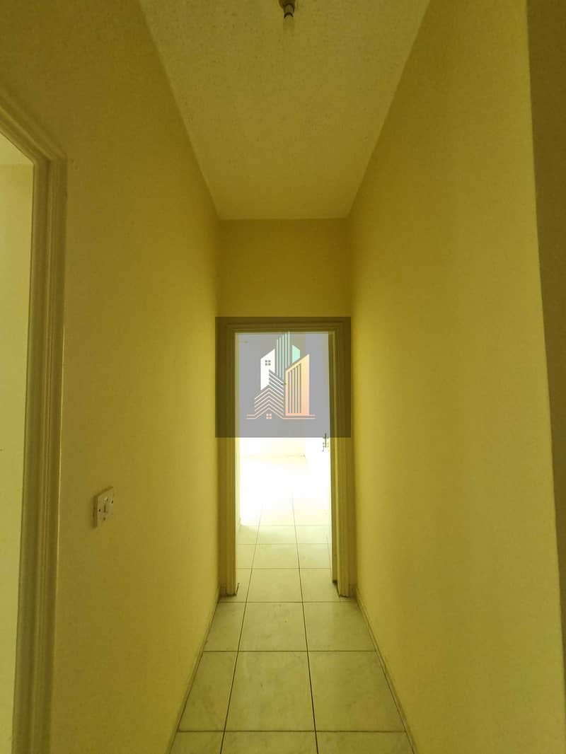 8 95989. jpg