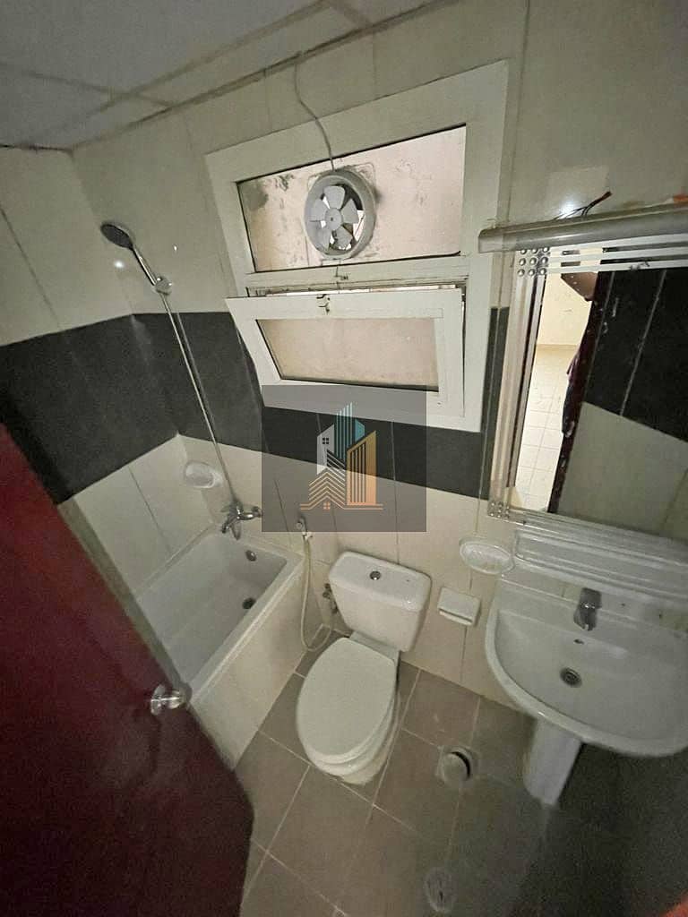 7 5458. jpg