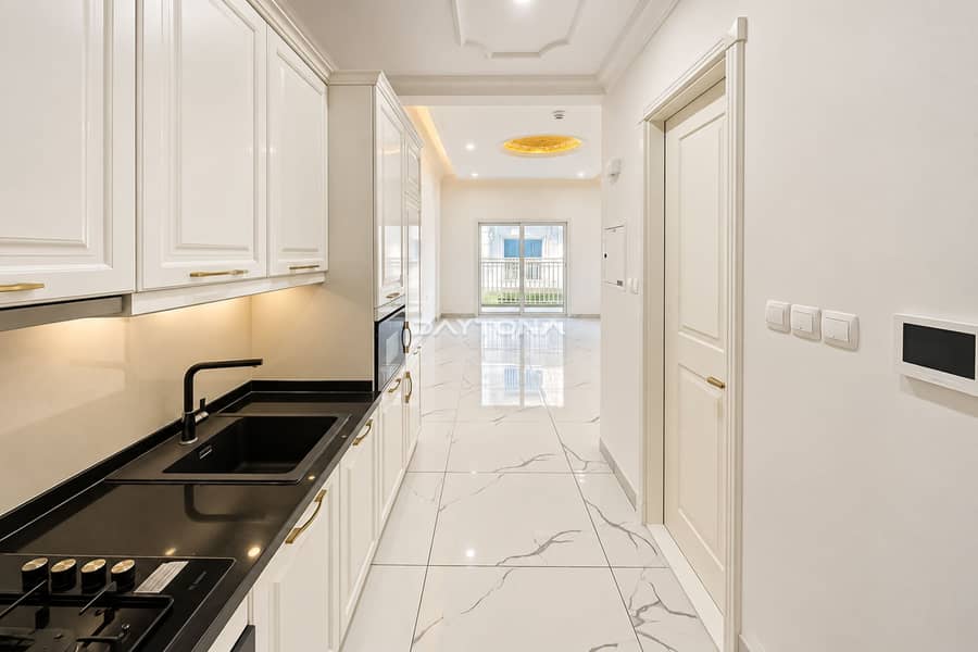 SPACIOUS l SEMI FURNISHED l PRIME LOCATION SPACIOUS l SEMI FURNISHED l PRIME LOCATION