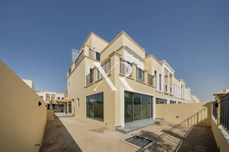 5 Slaapkamers Townhouse te Koop in DAMAC Lagoons, Dubai - WhatsApp Image 2026-05-06 at 3.18. 36 PM (2). jpeg 5 Slaapkamers Townhouse te Koop in DAMAC Lagoons, Dubai - WhatsApp Image 2026-05-06 at 3.18. 36 PM (2). jpeg
