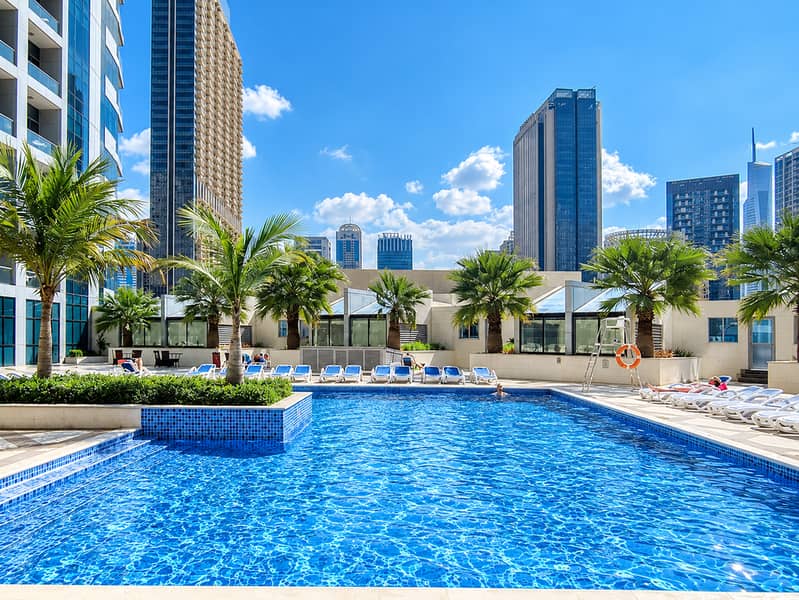 25 Urban Oasis Pool and Skyline. png