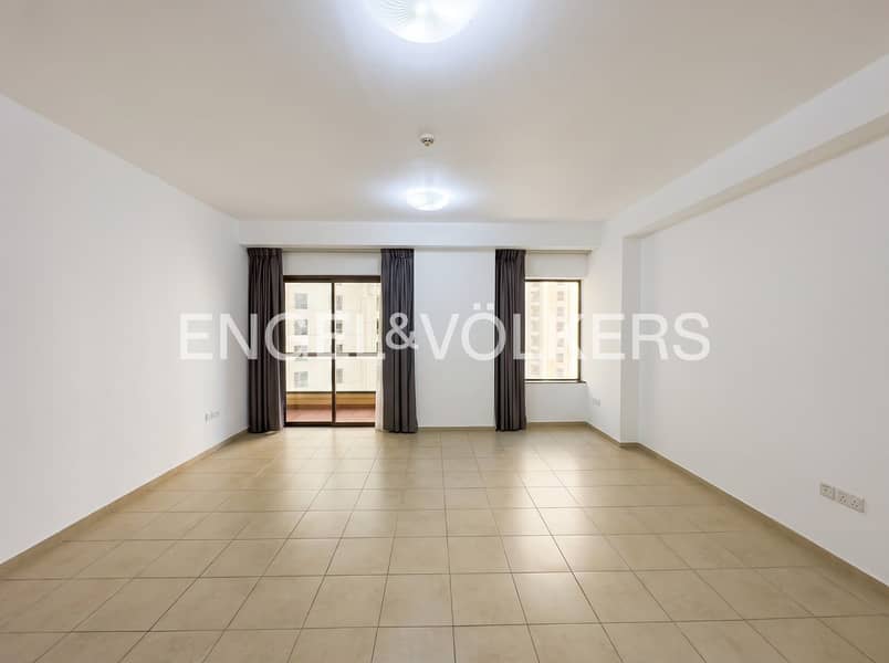 Huge Layout | Partial Sea View | 2 Balconies Huge Layout | Partial Sea View | 2 Balconies