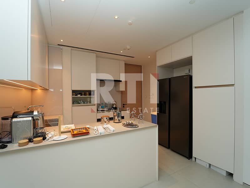 9 Image 9