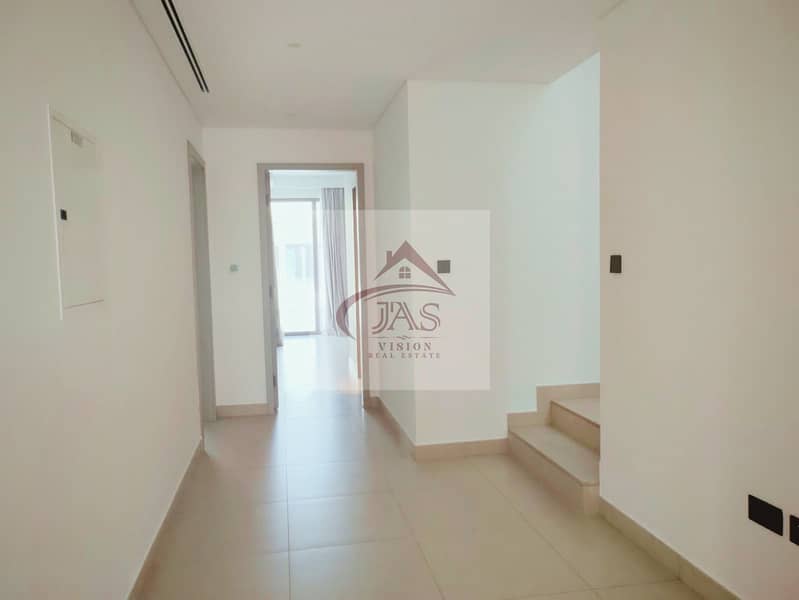6 6cb14aa1-4e46-450c-91a4-c770fb6502bc. jpg