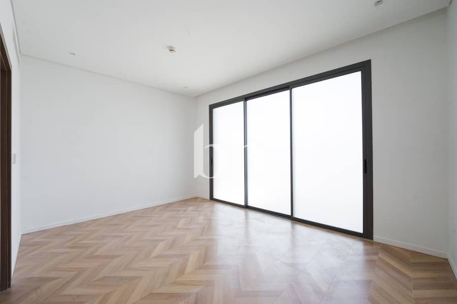8 images image img