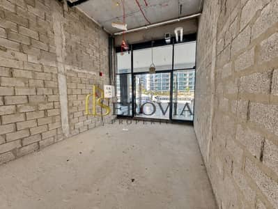 梅丹城, 迪拜 商铺待租 - Unfinished Industrial Shopfront Interior. png 梅丹城, 迪拜 商铺待租 - Unfinished Industrial Shopfront Interior. png