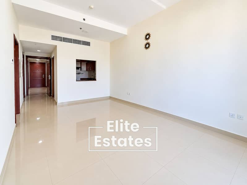 2 Bright Minimalist Apartment Interior. png