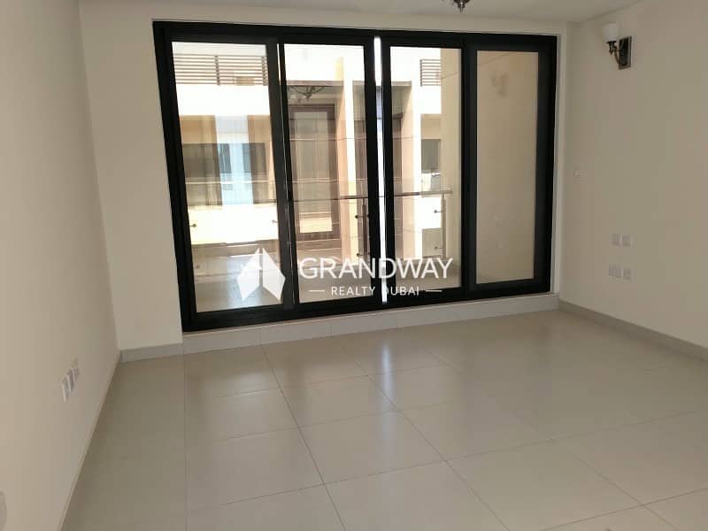 2 Spacious 5BR Villa I Mirdif Community Location — photo 2
