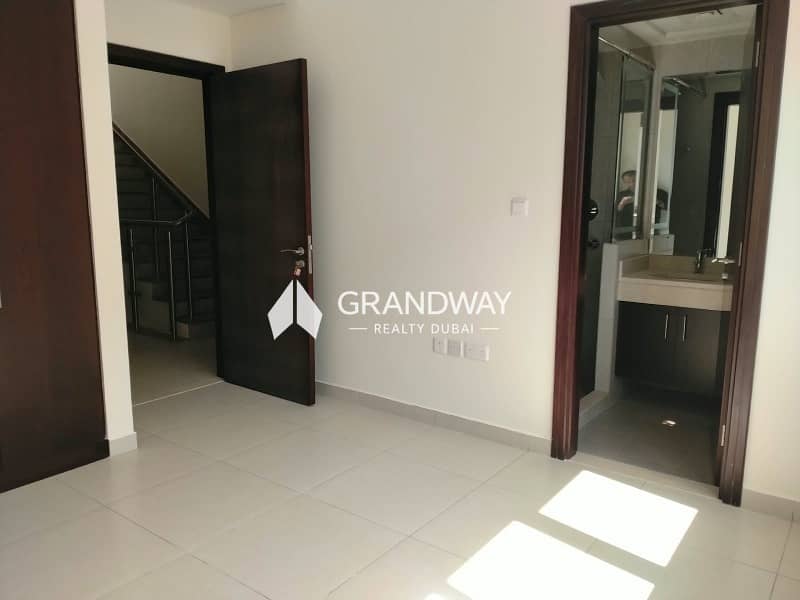 8 Spacious 5BR Villa I Mirdif Community Location — photo 8