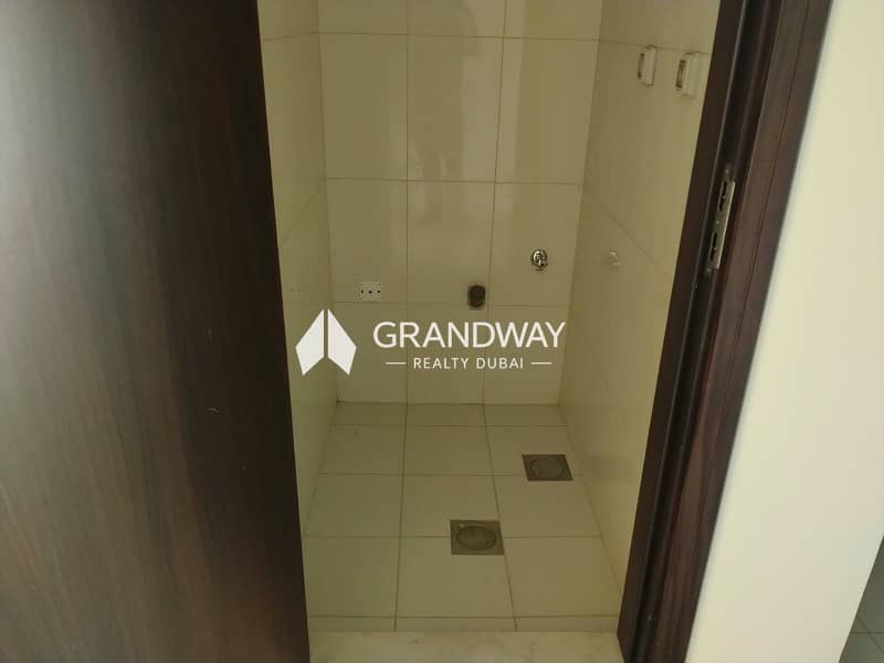 20 Spacious 5BR Villa I Mirdif Community Location — photo 20
