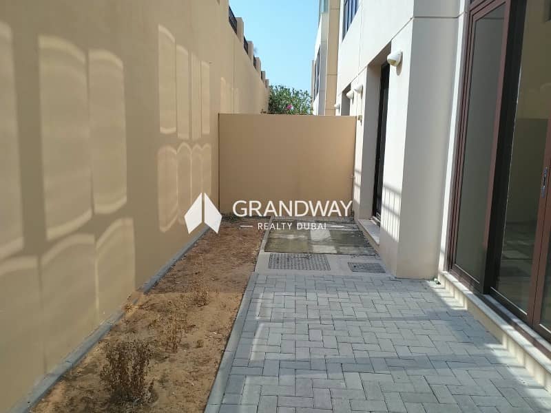 30 Spacious 5BR Villa I Mirdif Community Location — photo 30