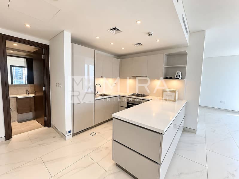 2 Modern Minimalist Kitchen with Marble Floors