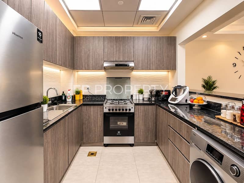 6 Contemporary U-Shaped Kitchen Interior. png