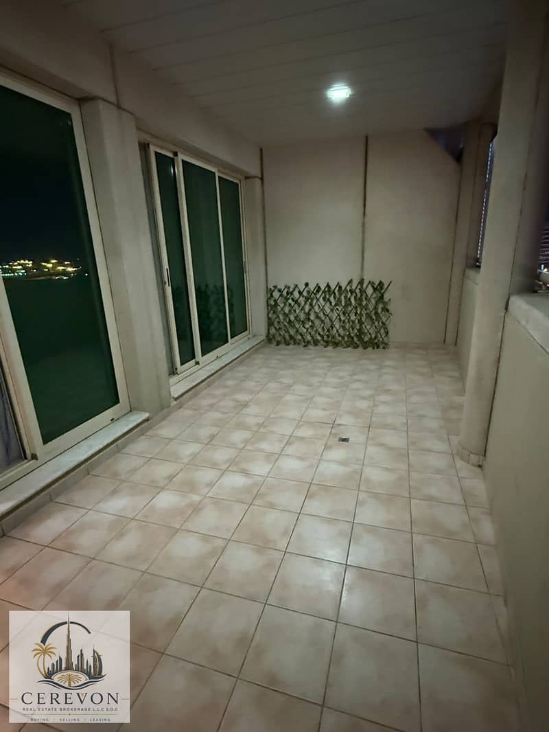 11 445369. jpg