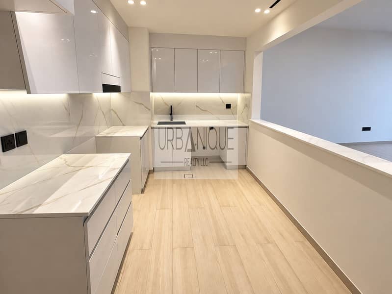 4 Modern Minimalist Marble Kitchen. png