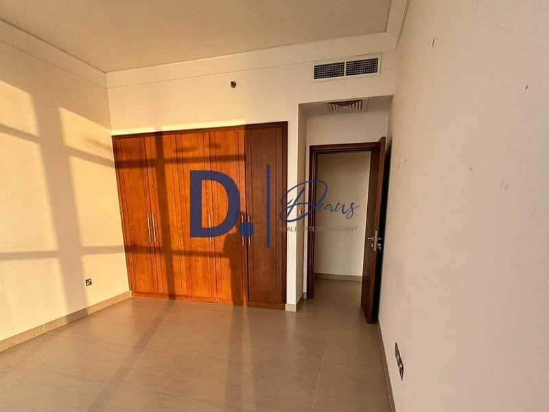 8 dade0340-c6f4-41e1-a55d-6deed6e96317. jpg