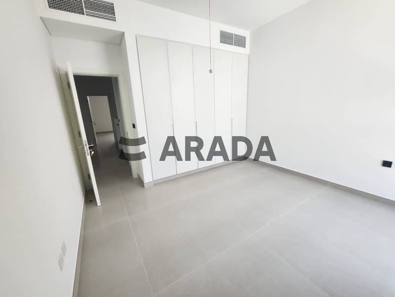 15 ceee88a0-fdb4-4093-af7c-7e34f57e1662. jpg