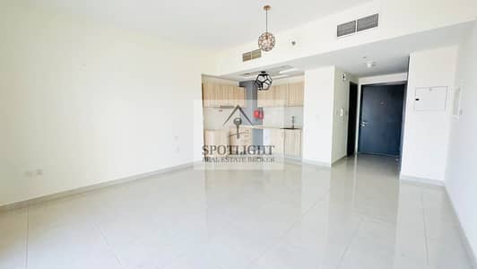 Studio for Rent in Business Bay, Dubai - WhatsApp Image 2026-10-09 at 2.25. 59 PM. jpeg