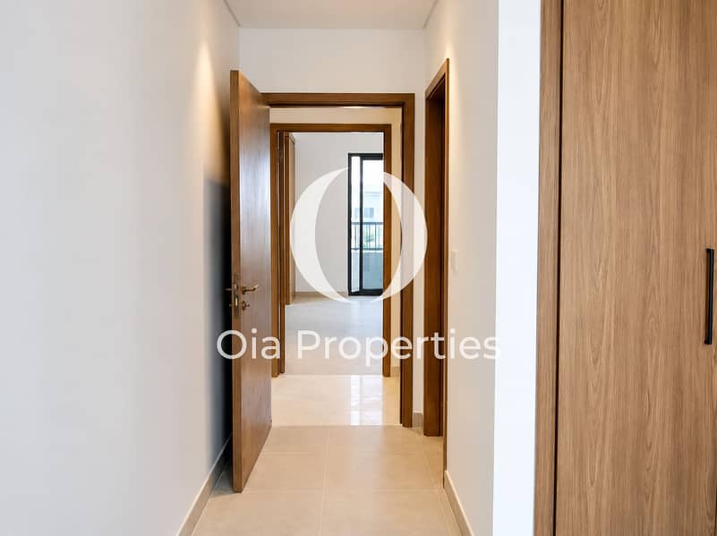 5 Minimalist Hallway Toward Balcony. png