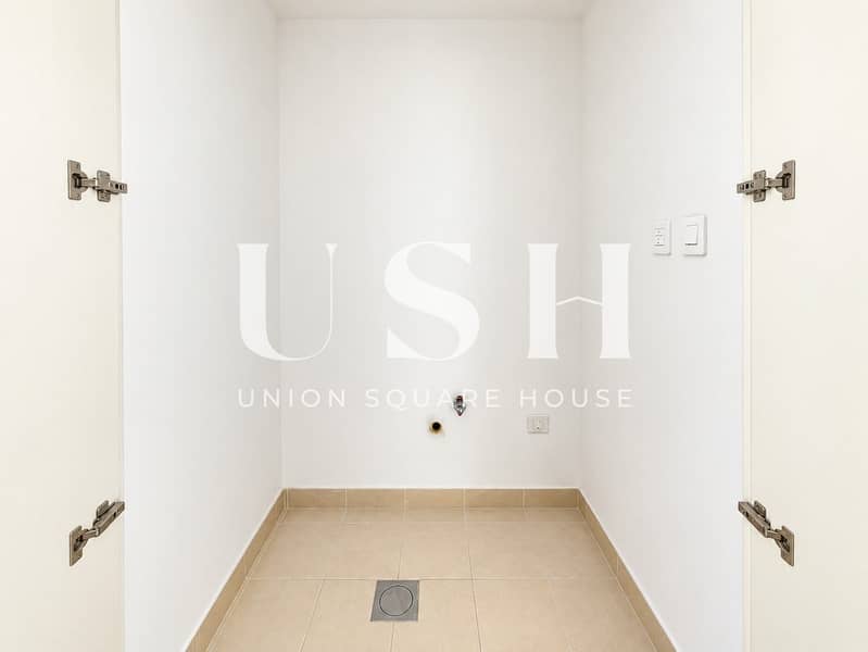 6 Minimal Empty Laundry Alcove. jpg
