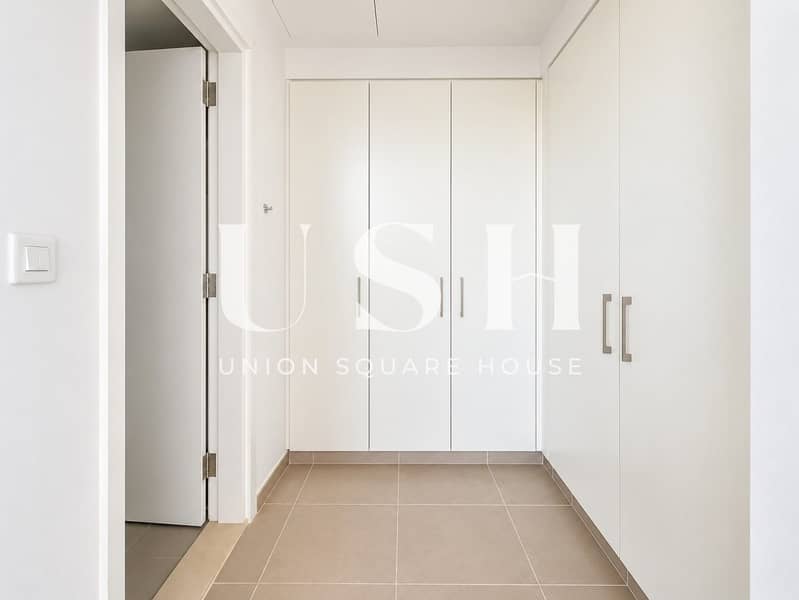 9 Minimalist White Wardrobe Hallway. jpg