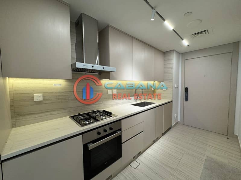 9 Kitchen Area. jpeg