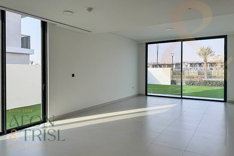 Brand New | Single Row | Landscaped Brand New | Single Row | Landscaped
