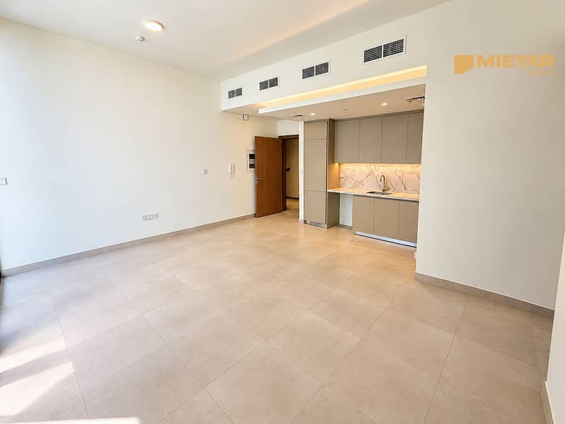 2 Spacious Minimalist Apartment Interior. png