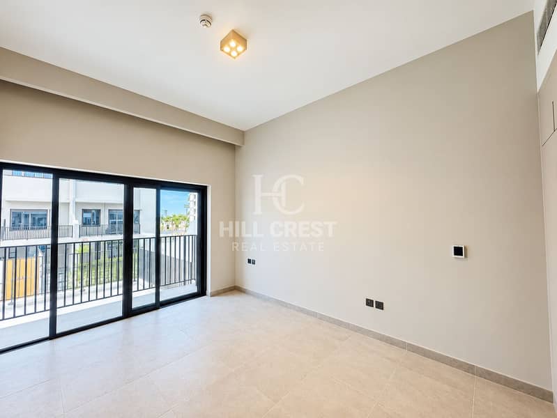 15 Bright Modern Apartment Interior. png