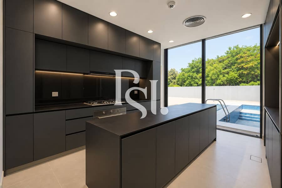 5 closed kitchen. png