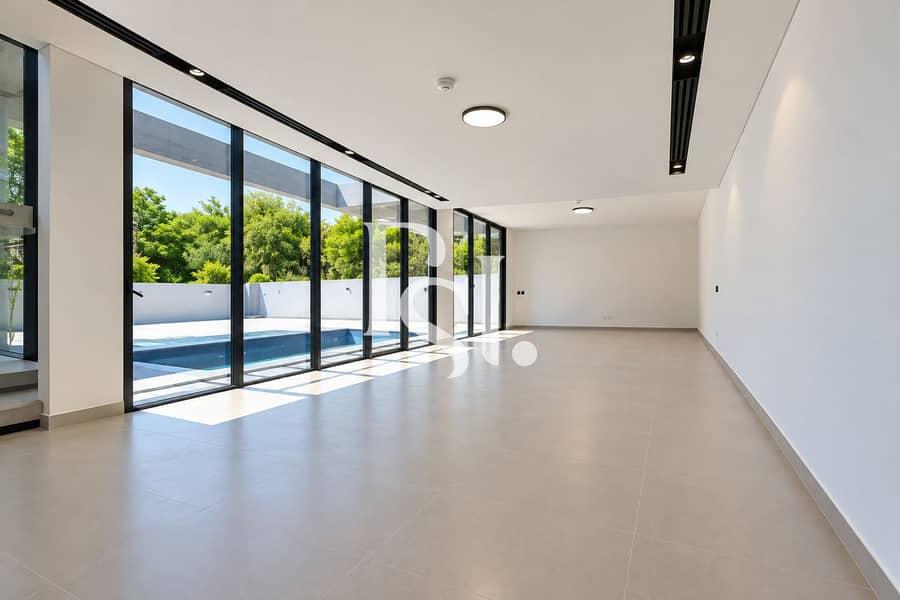 7 main hall. png
