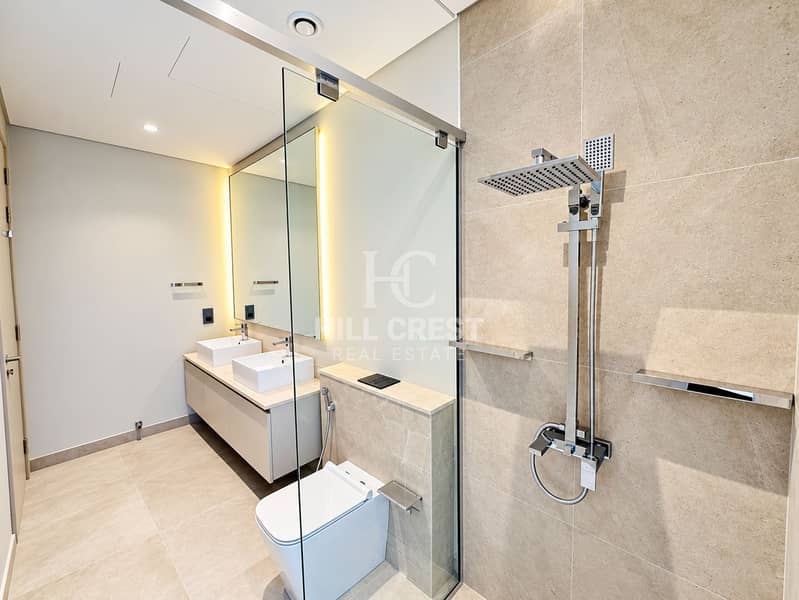 26 Modern Minimalist Bathroom with Rain Shower. png