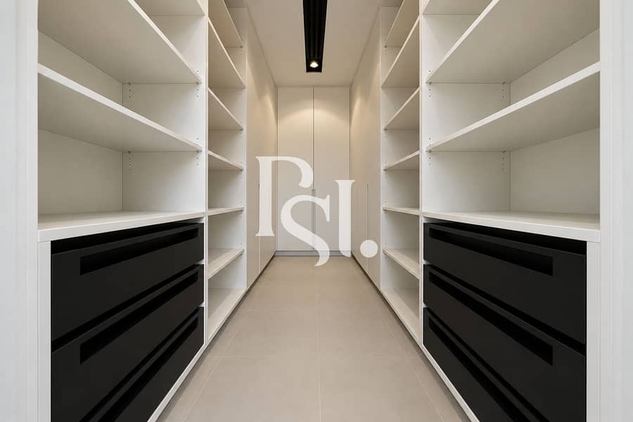 32 wardrobe. png