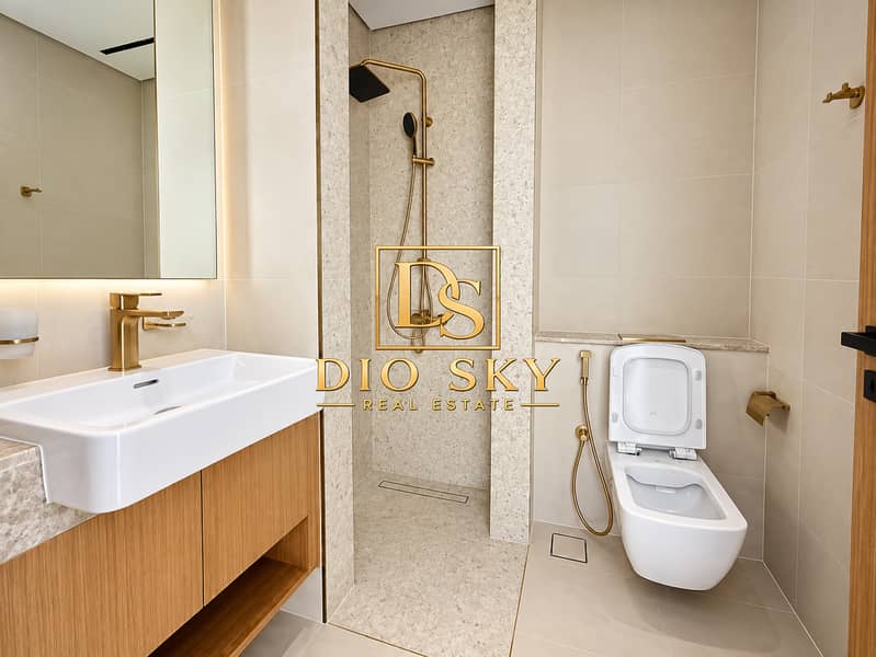 7 Image 7