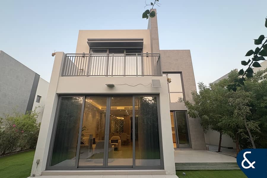 Luxury Landscaped | Spacious | Golf Links Luxury Landscaped | Spacious | Golf Links