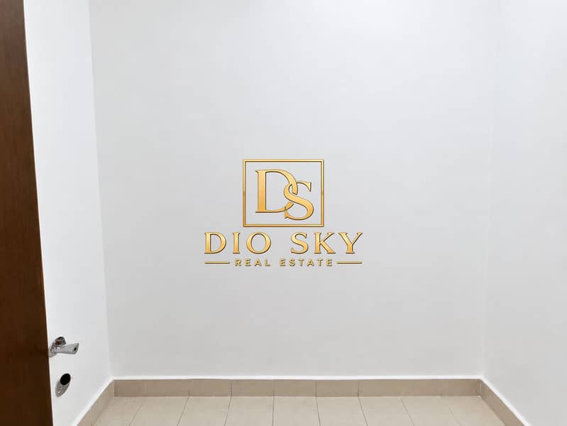 12 Image 12