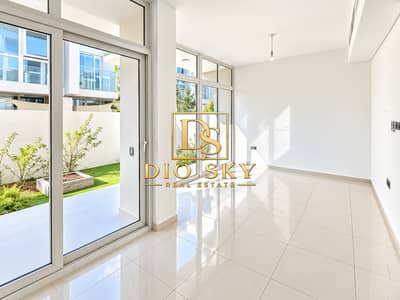 Townhouse de 3 chambres à à louer à DAMAC Hills 2 (Akoya by DAMAC), Dubai - Image 1