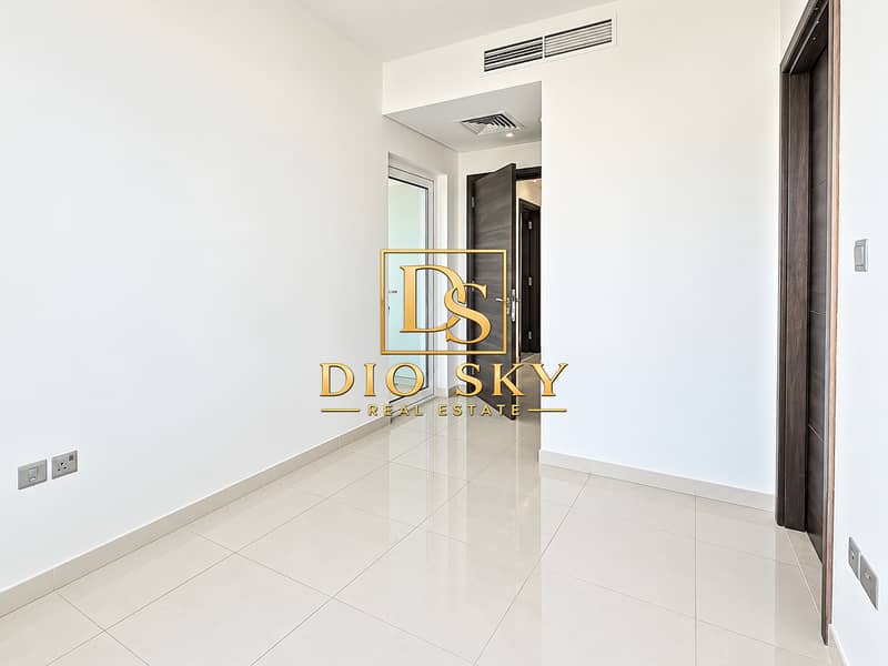 6 Image 6